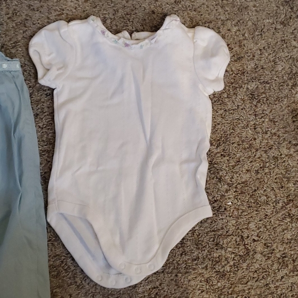 6 to 12 month outfit - Picture 3 of 3